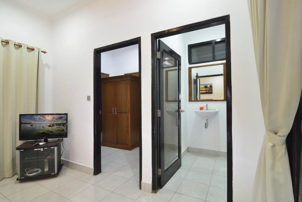 Santai Villa Kuta  Habitación foto